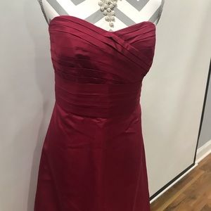 ANN TAYLOR - BURGUNDY PROM DRESS